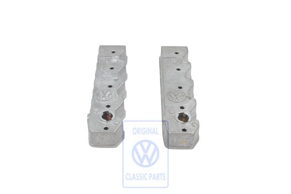 Cylinder head cover for VW LT