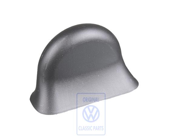 Bottom plate cover cap for VW New Beetle