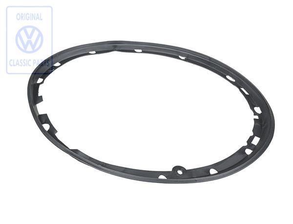 Light seal for VW New Beetle