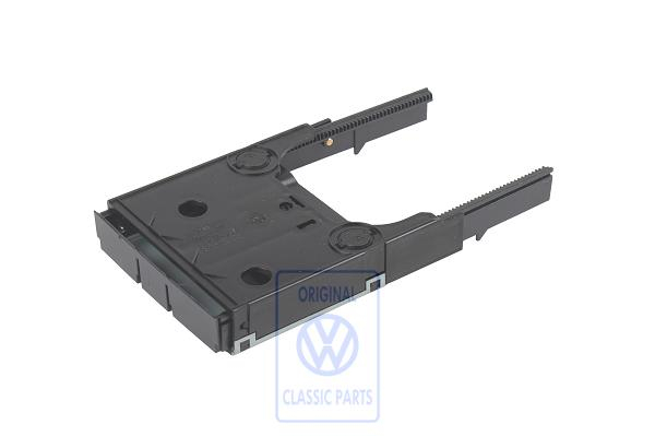 Ashtray mounting for VW T5