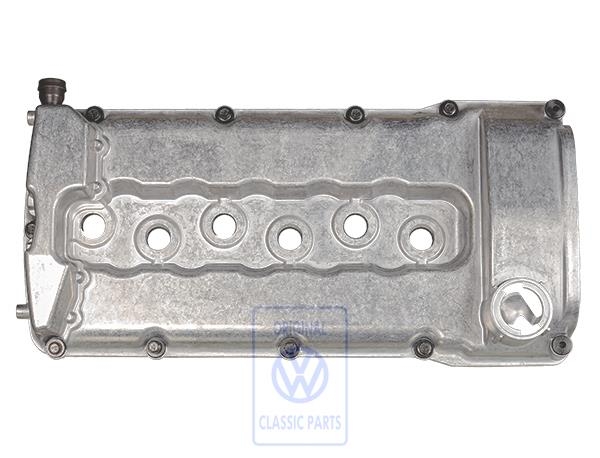 Cylinder head cover for VW Golf Mk4