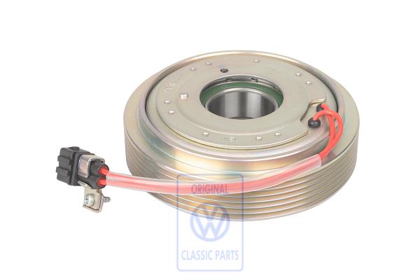 Electromagnetic coupling for VW T4