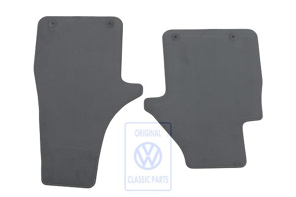 Floor mats for VW T5