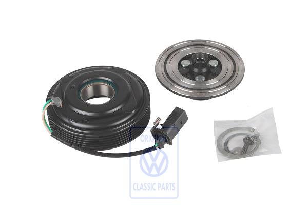 Magnetic coupling for VW Golf Mk4